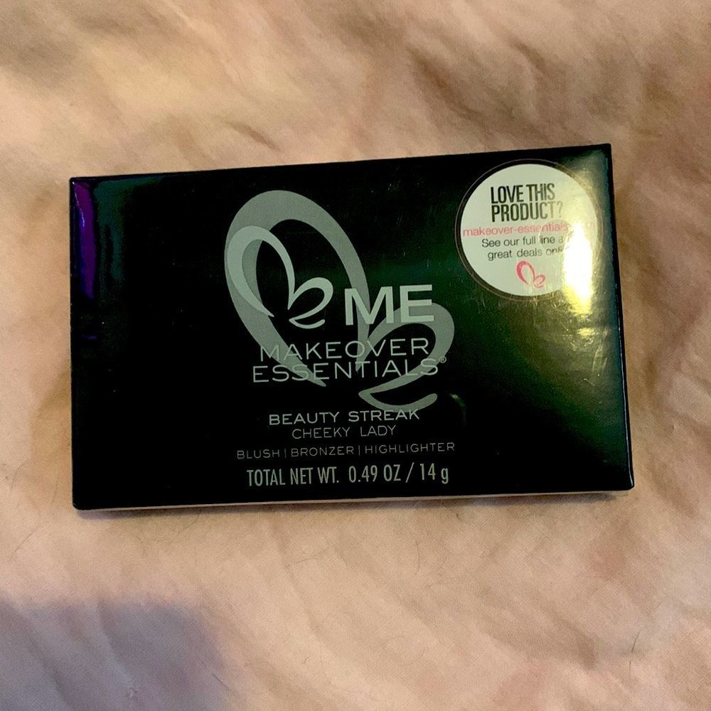 ME MAKEOVER ESSENTIALS BEAUTY STREAK